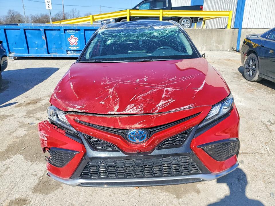 2021 Toyota Camry Hybrid xse