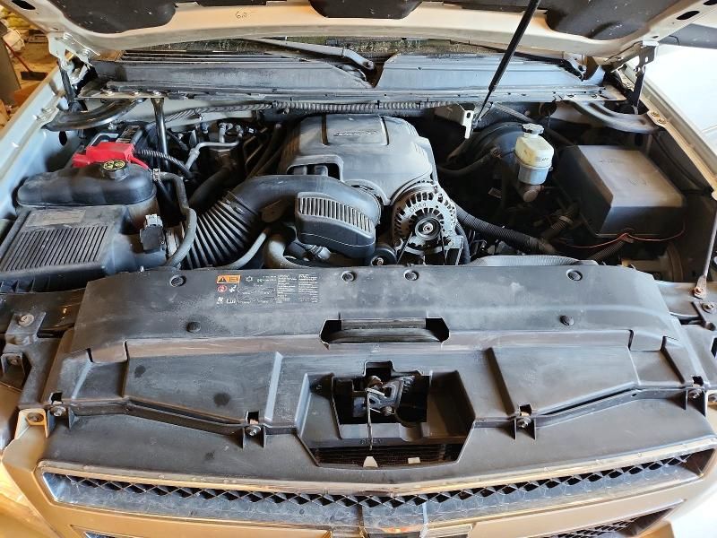 2013 Chevrolet Suburban K1500 lt