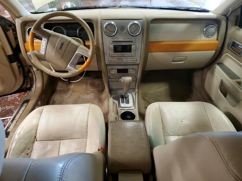 2008 Lincoln Townhouse MKZ