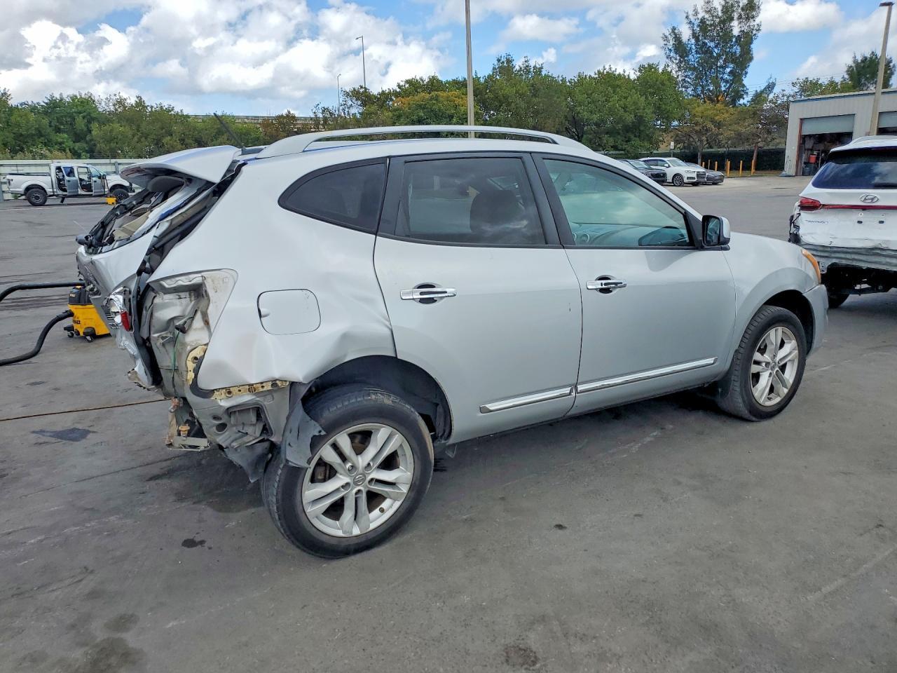 2012 Nissan Rogue s