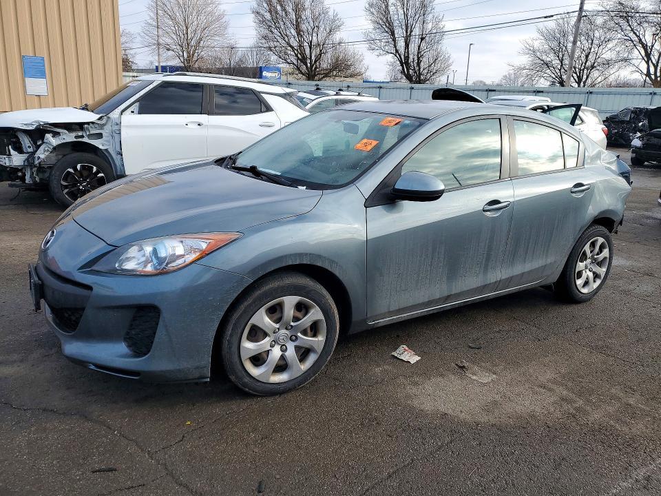 2013 Mazda 3 I
