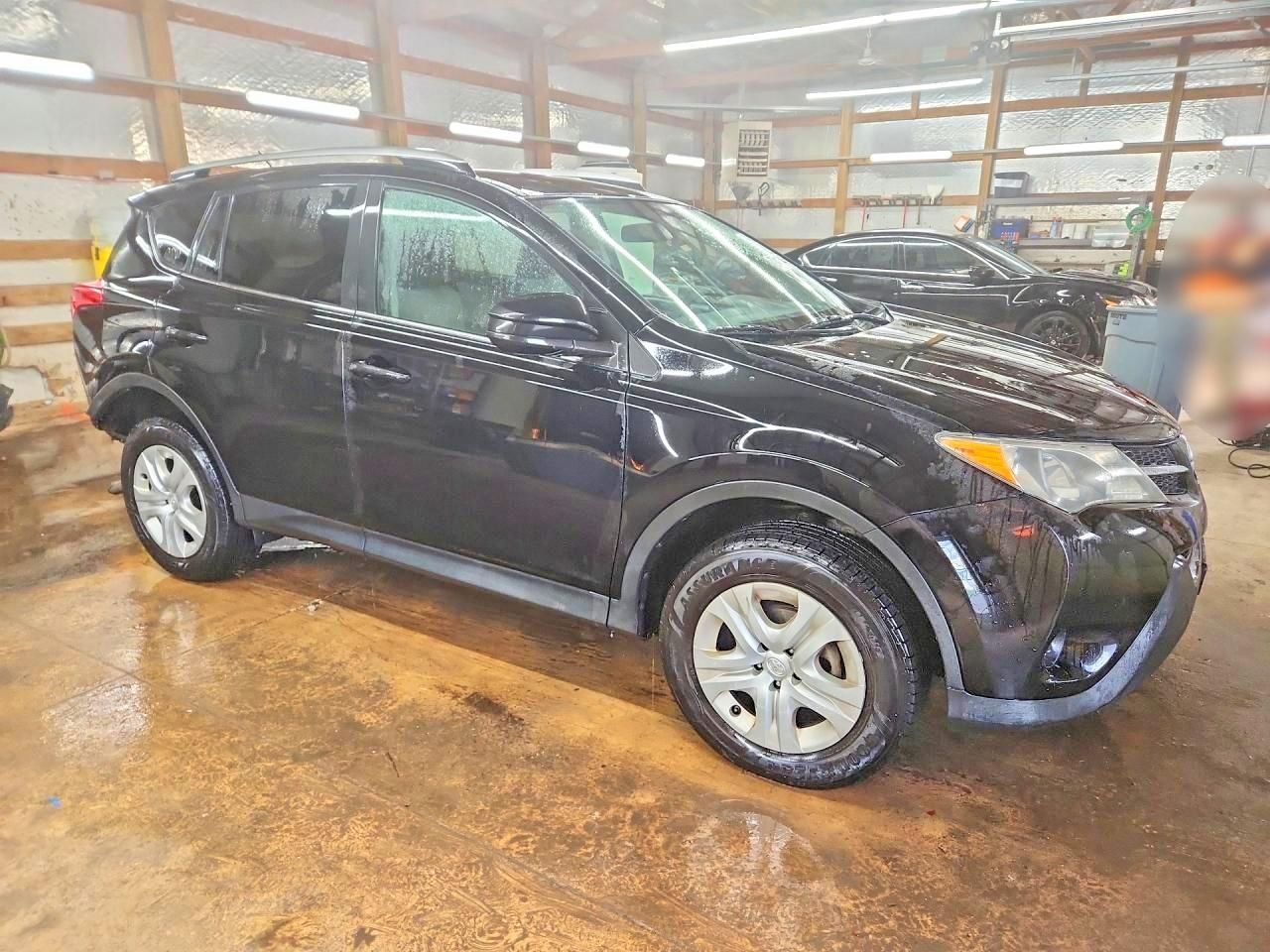 2014 Toyota Rav4 le