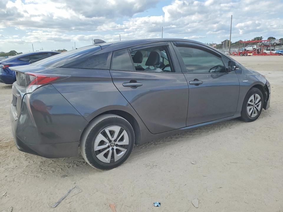 2016 Toyota Prius Four