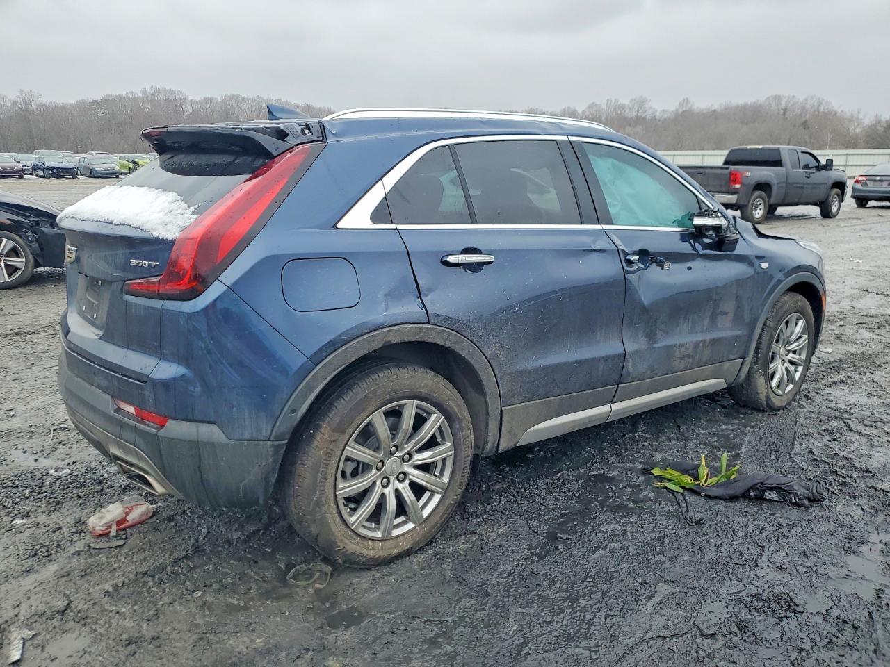 2021 Cadillac XT4 Premium Luxury