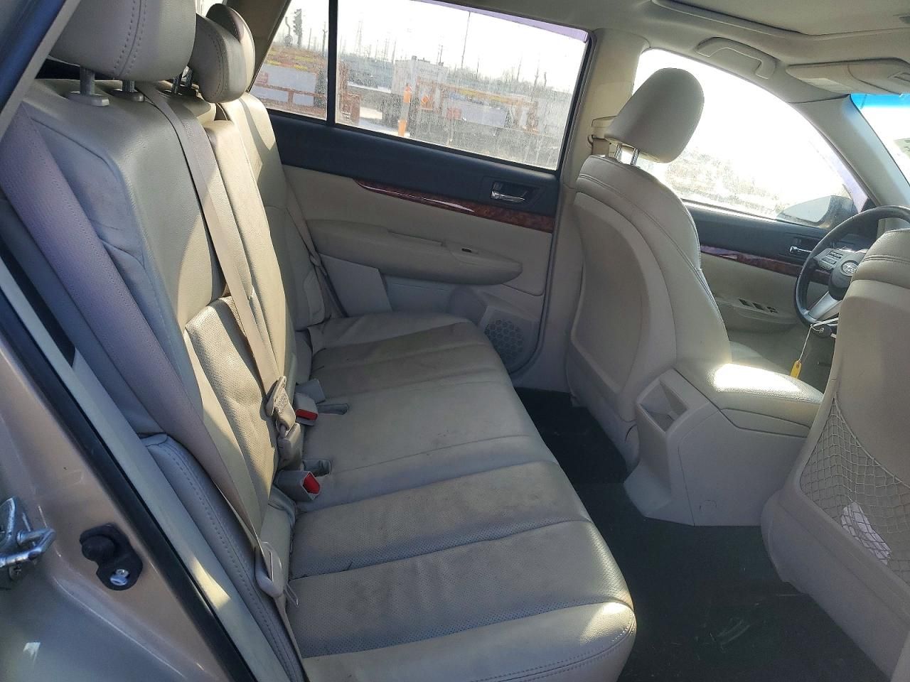 2010 Subaru Outback 2.5i Limited