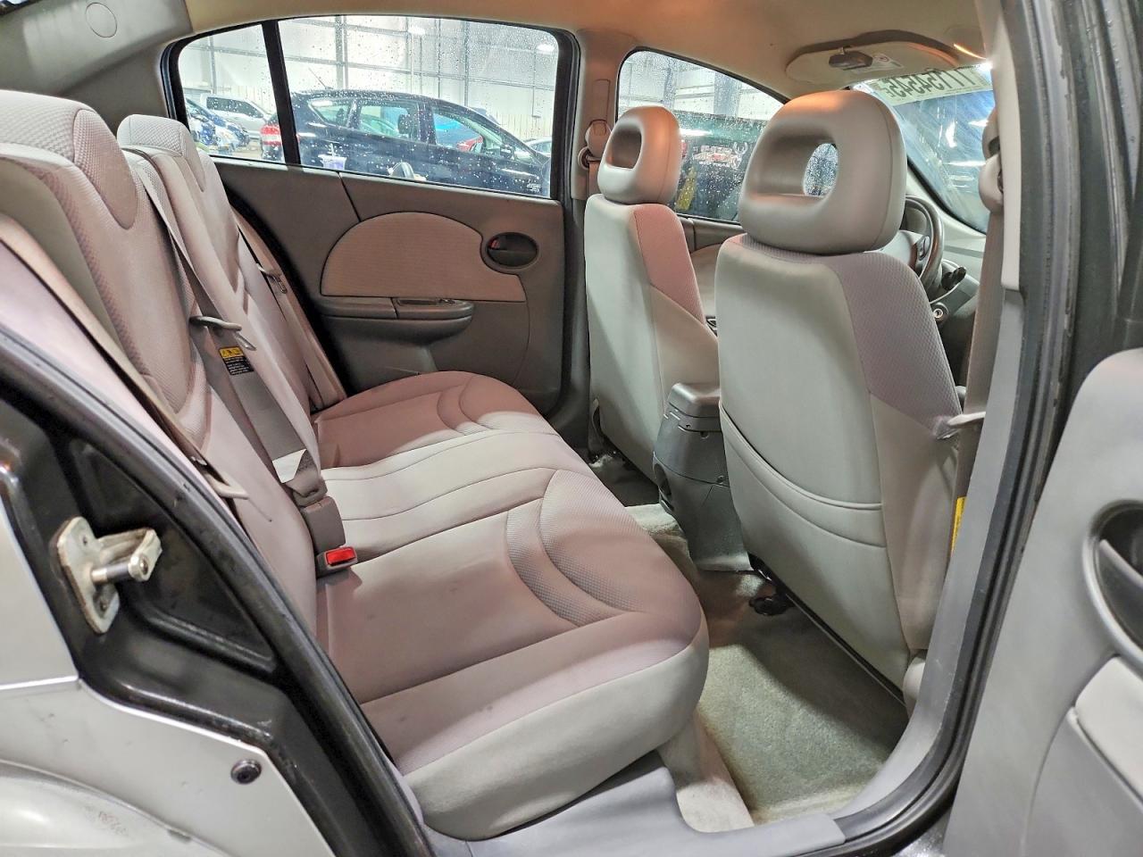 2004 Saturn Ion Level 2