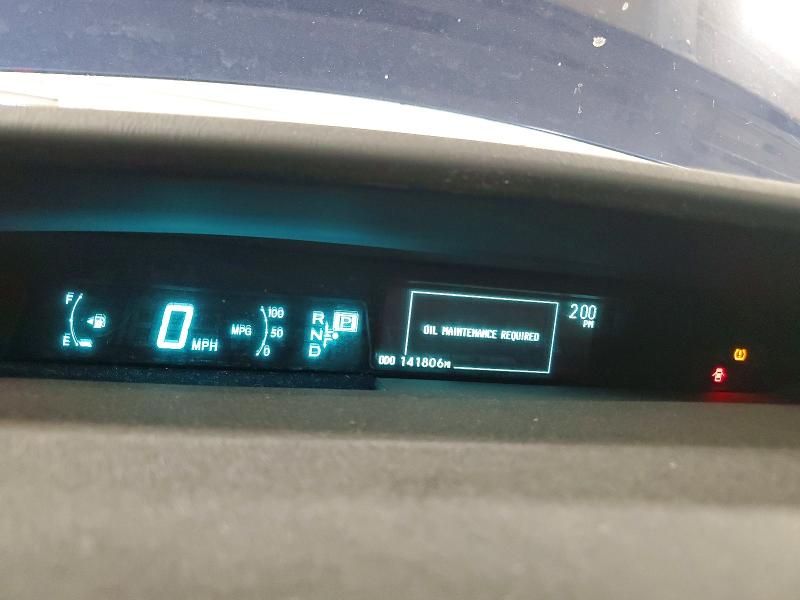 2010 Toyota Prius iii