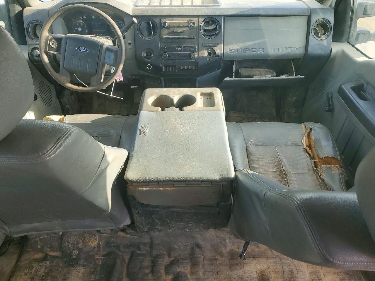 2014 Ford F350 Super Duty Flatbed Truck