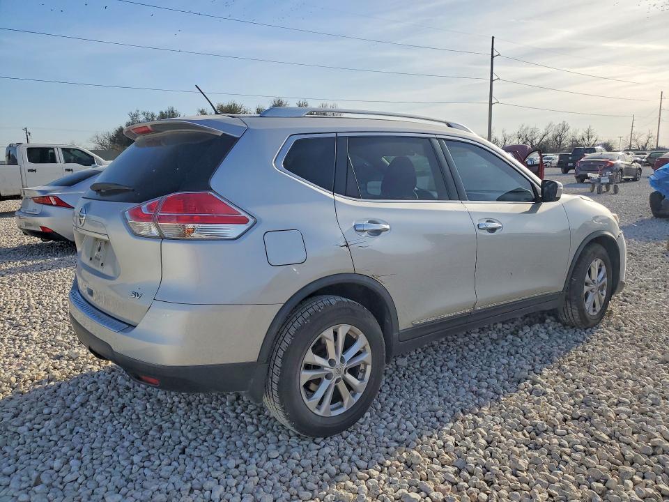 2015 Nissan Rogue sv