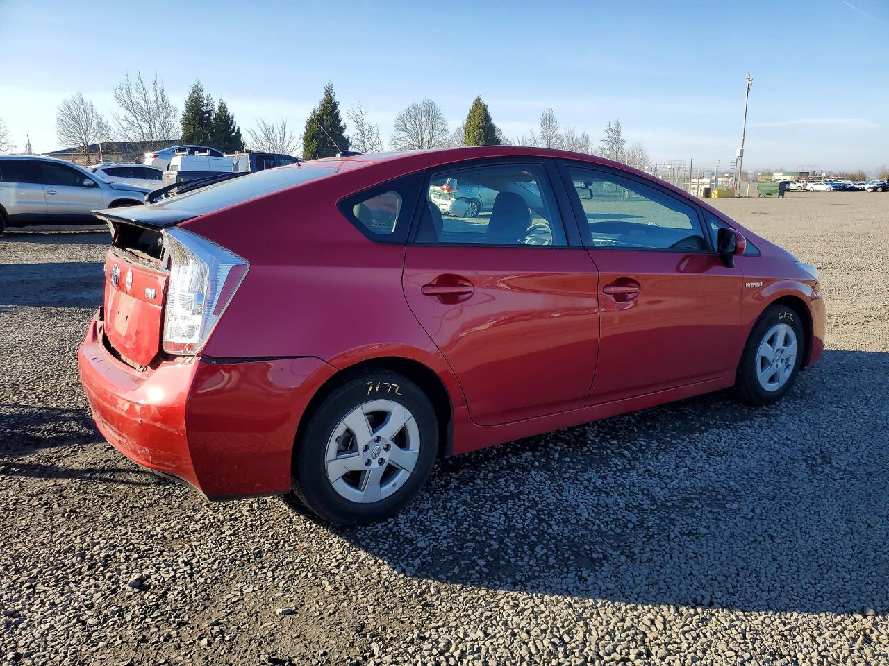 2010 Toyota Prius iii