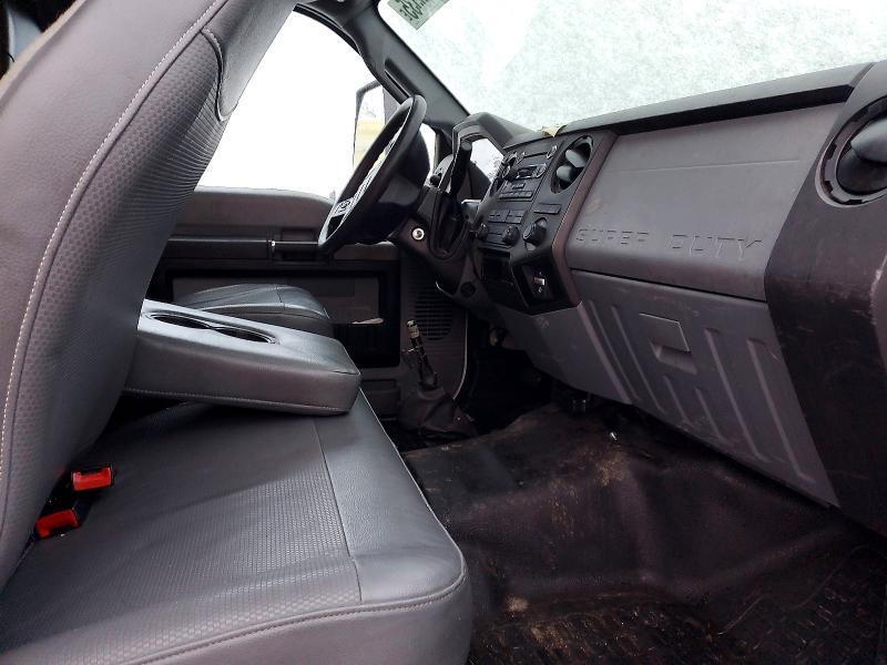 2017 Ford F650 Super Duty BOX Truck