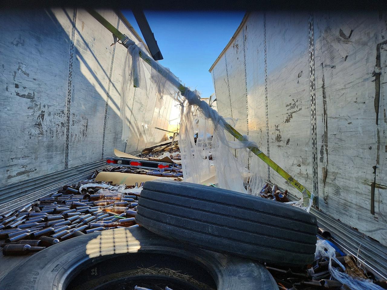 2014 Wabash Dvcvhpc DRY Van Trailer
