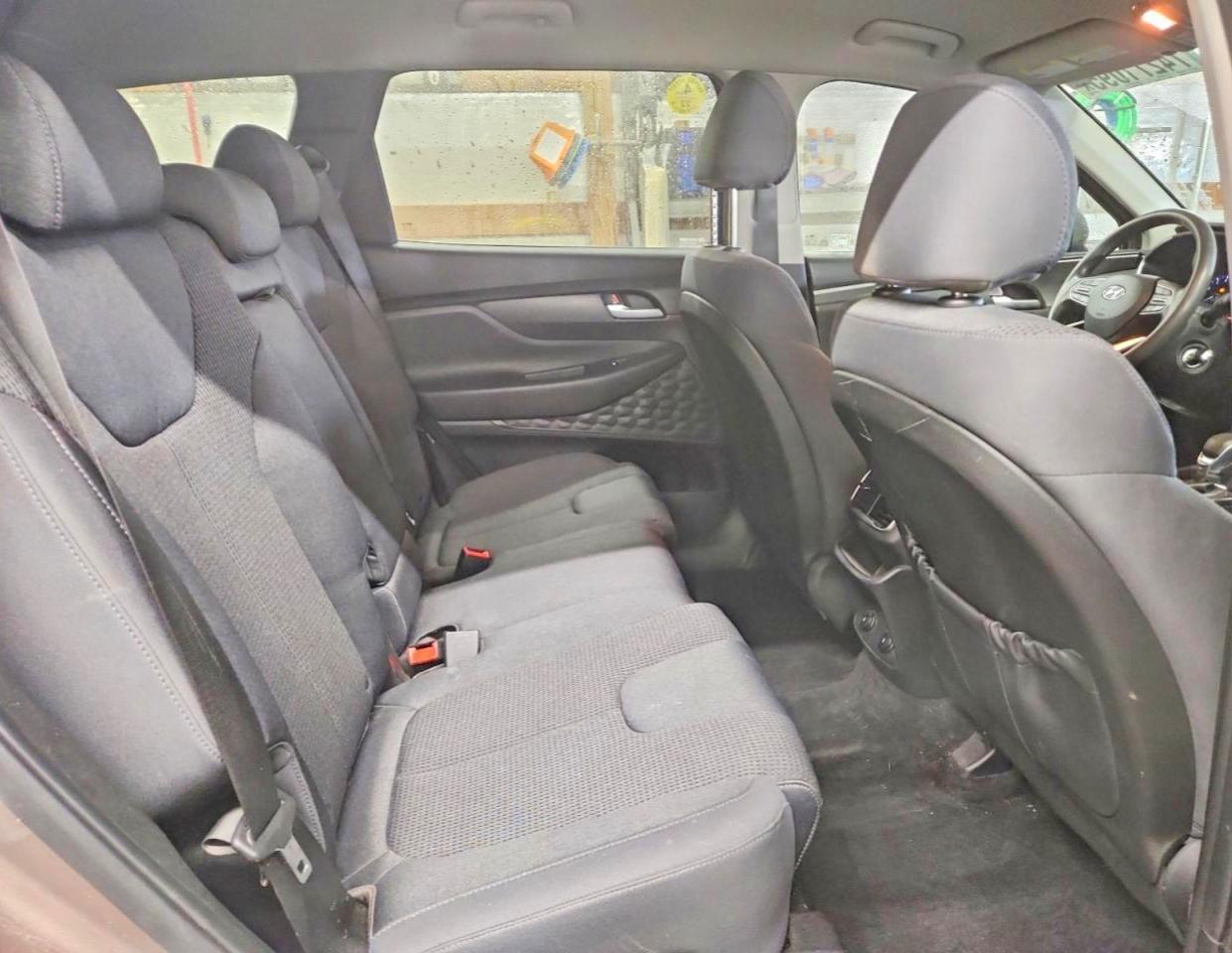 2019 Hyundai Santa fe se 2.4l