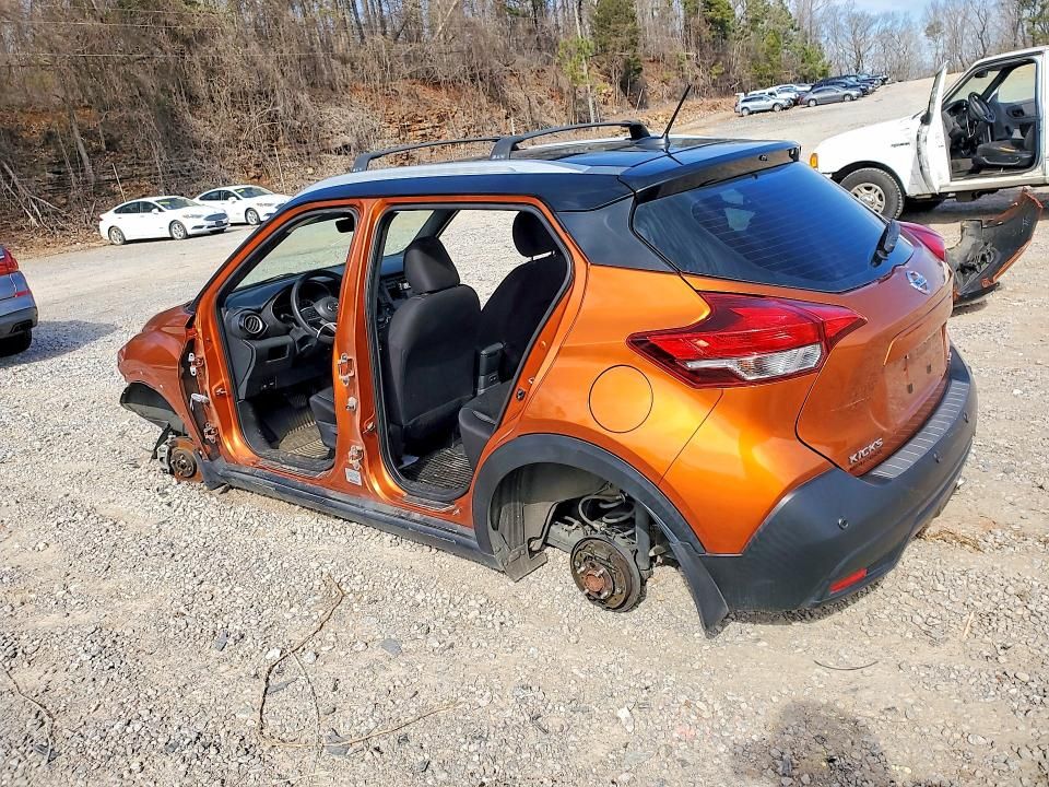 2020 Nissan Kicks sv