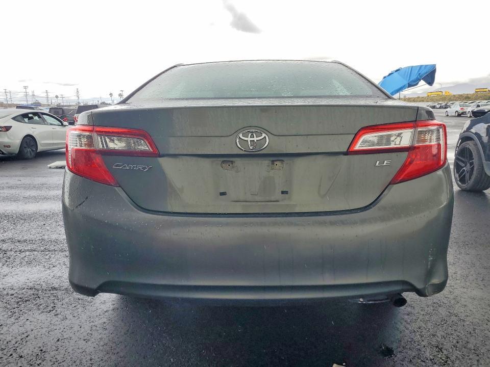 2013 Toyota Camry le