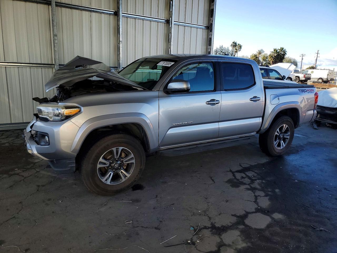 2018 Toyota Tacoma Double cab