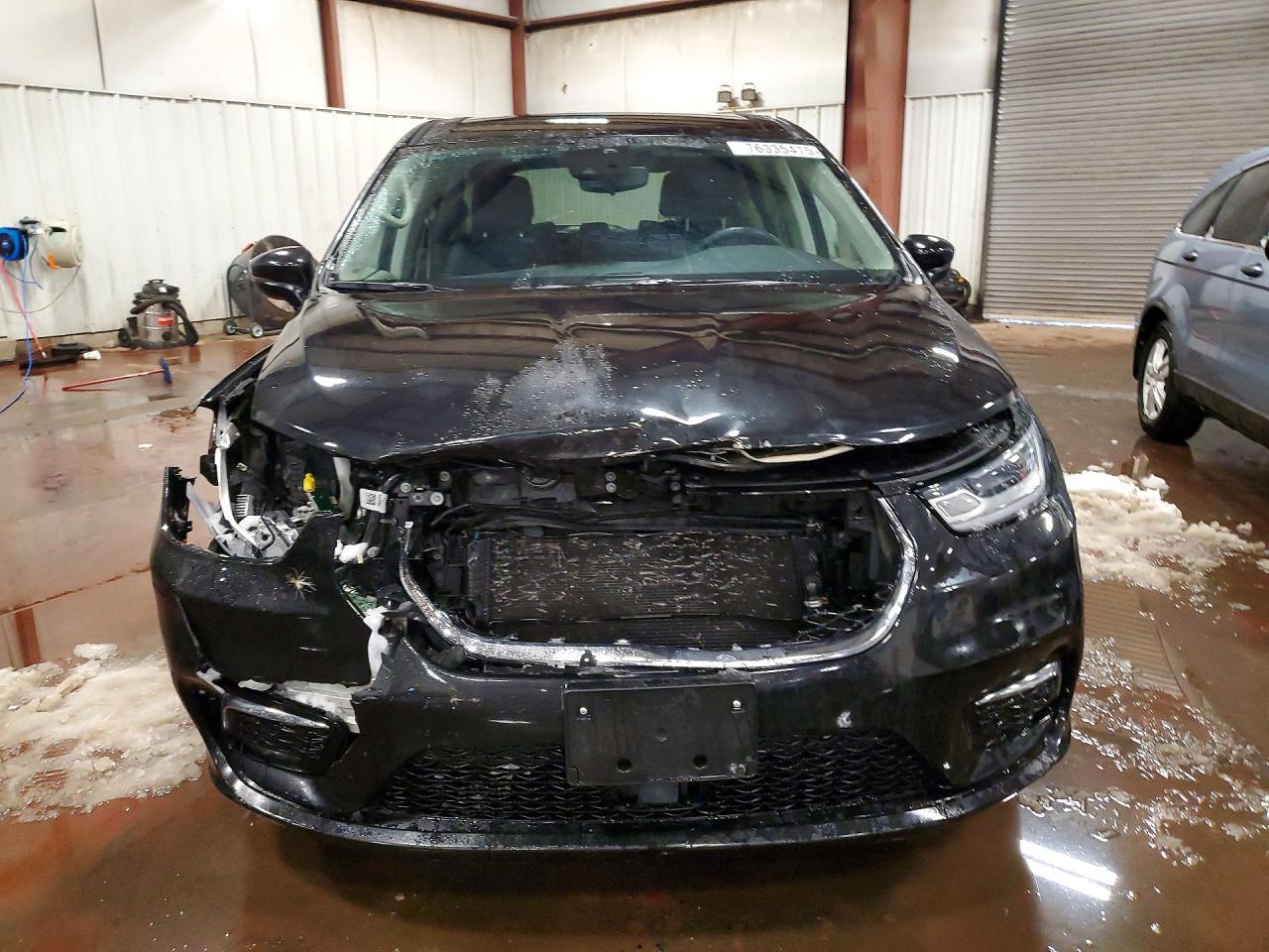 2023 Chrysler Pacifica Hybrid Touring l