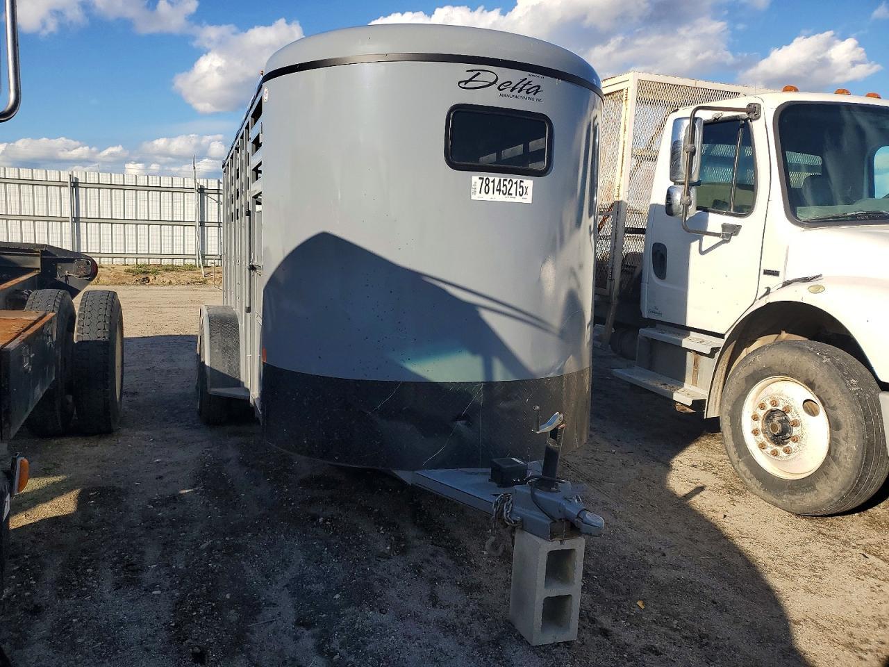 2024 Delta Horse Trailer