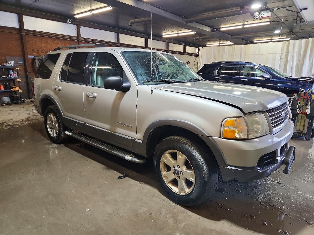 2004 Ford Explorer xlt