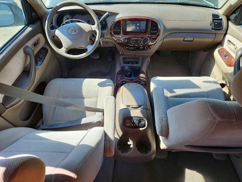 2004 Toyota Sequoia SR5