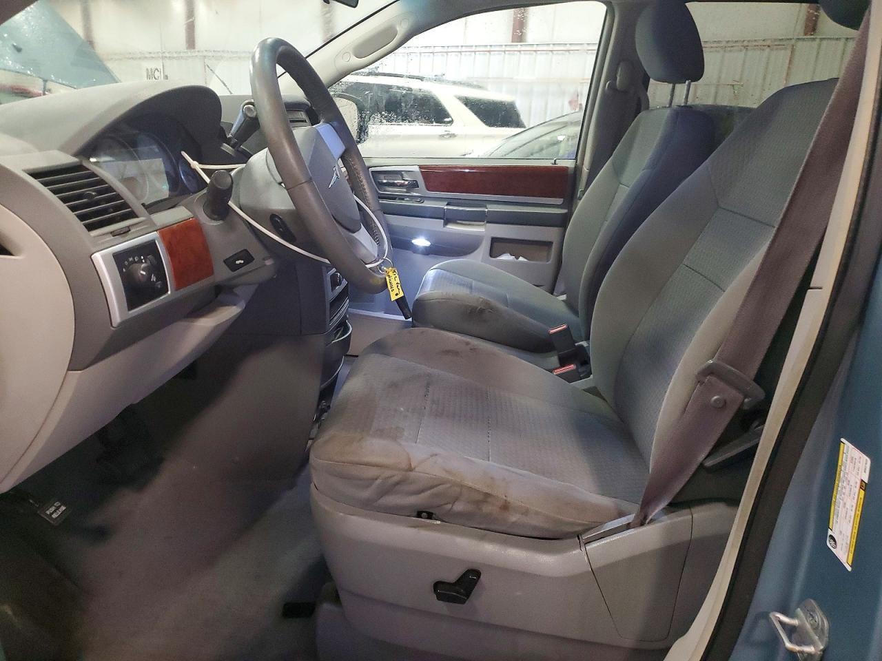2009 Chrysler Town & Country Touring