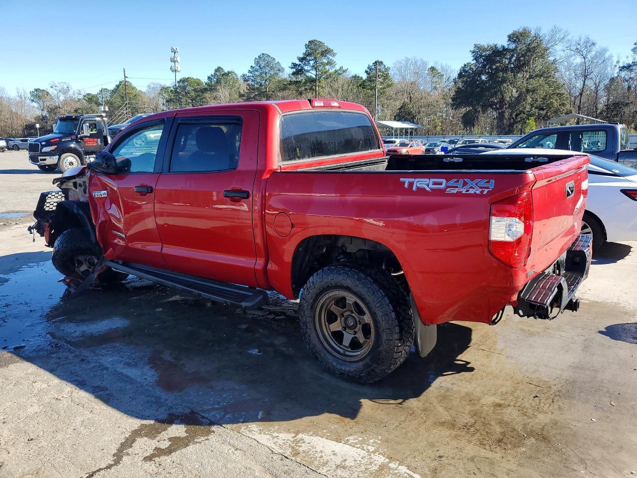 2018 Toyota Tundra SR5