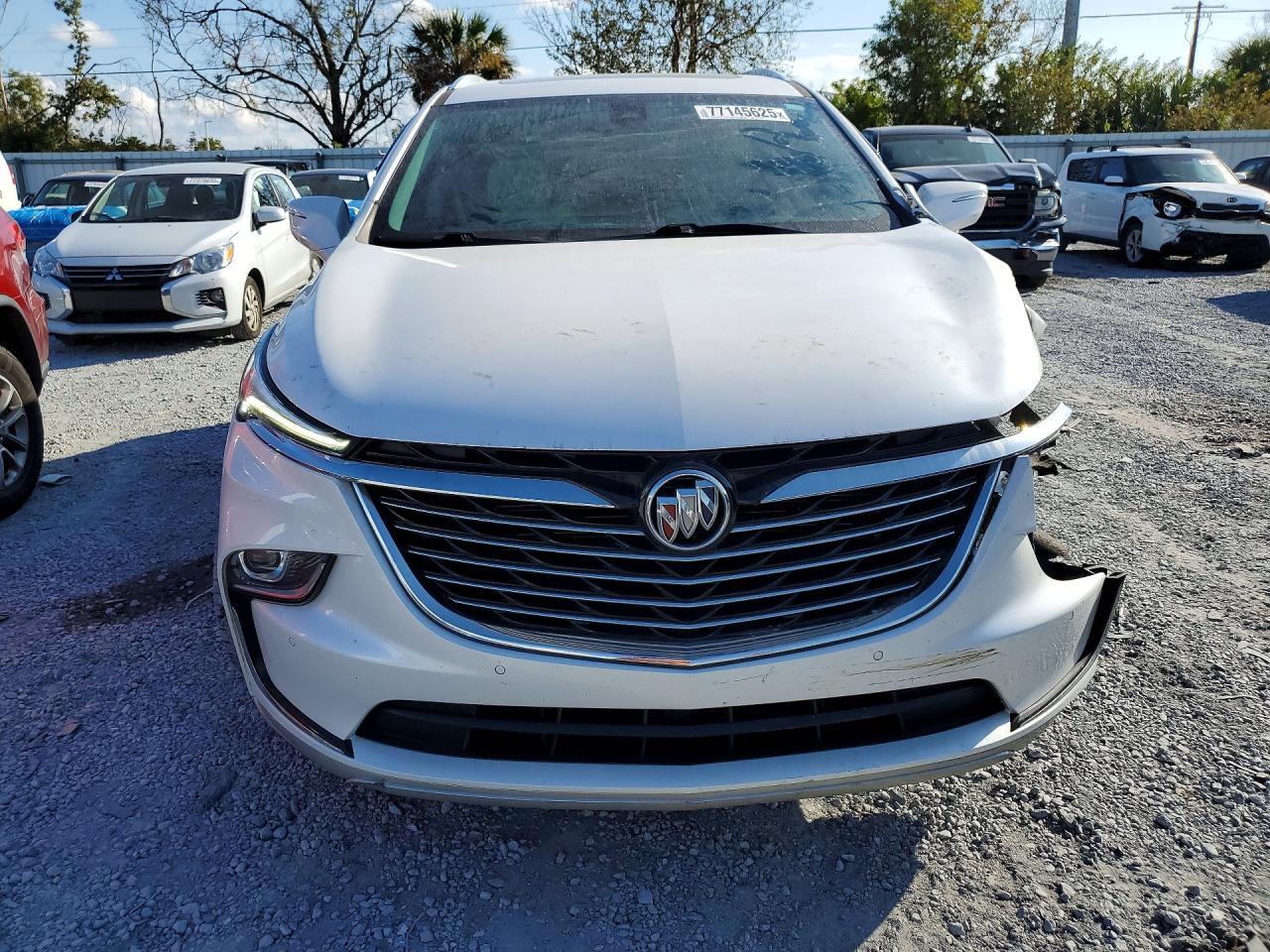 2022 Buick Enclave Essence