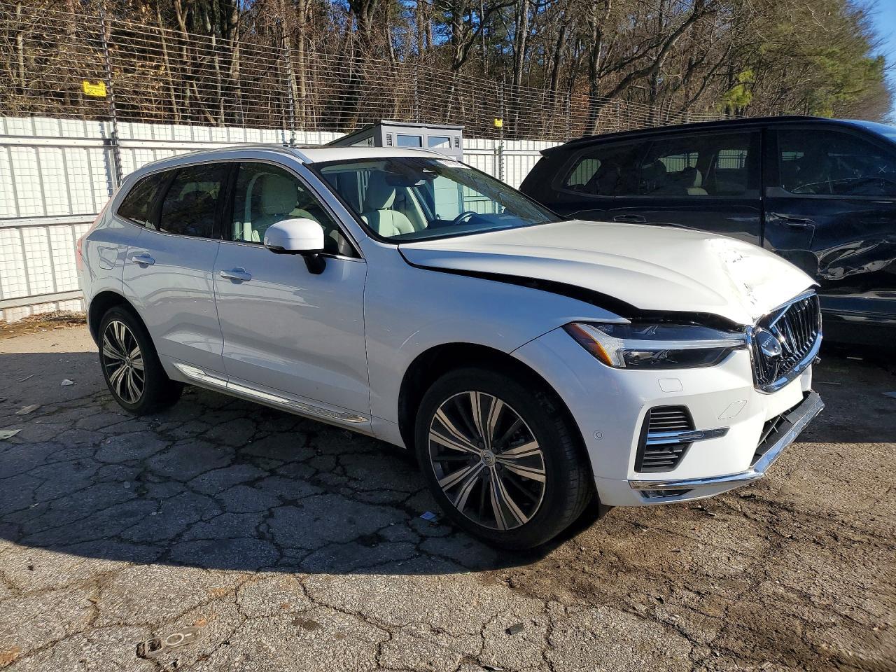 2023 Volvo Xc60 Plus