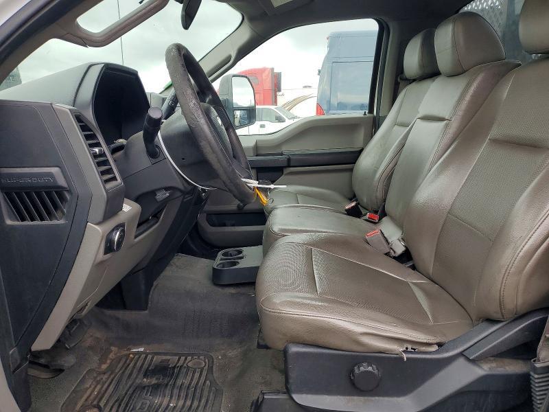 2017 Ford F450 Super Duty Flatbed Truck