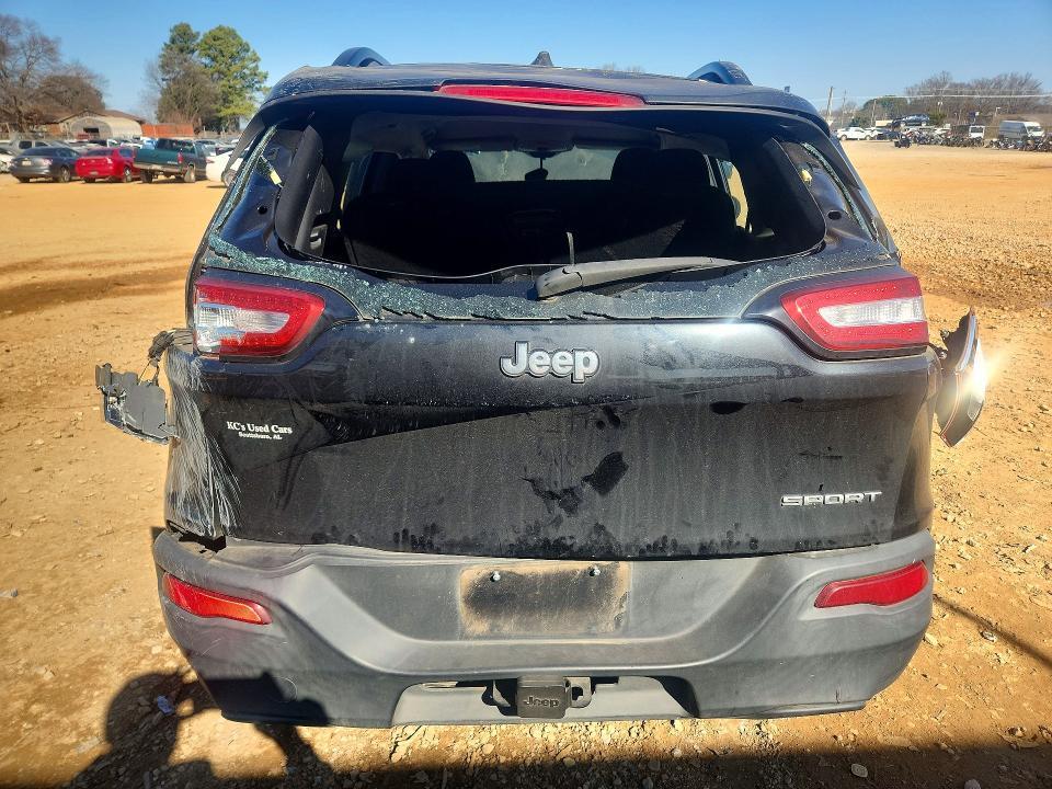 2016 Jeep Cherokee Sport