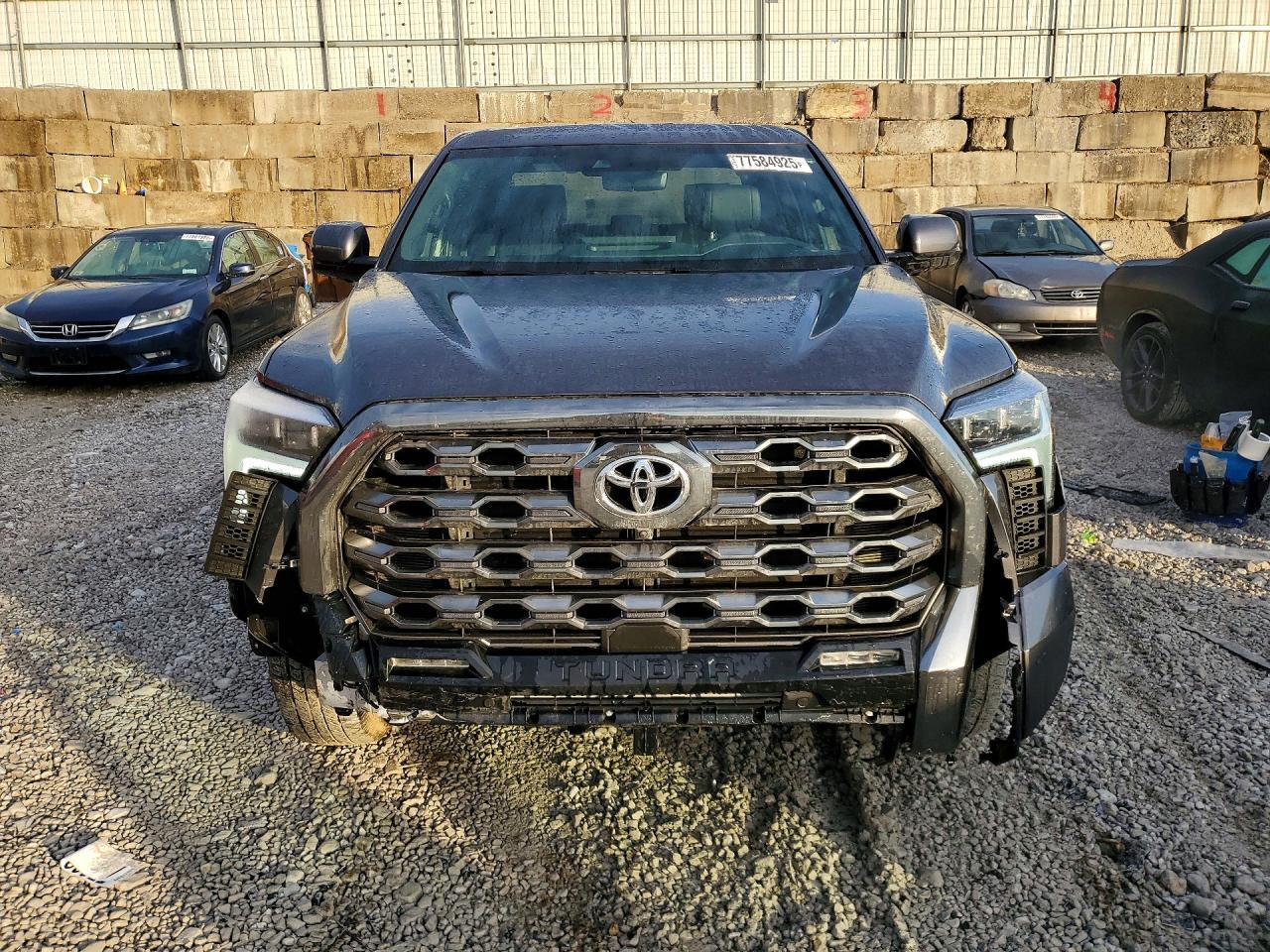 2025 Toyota Tundra Crewmax Platinum