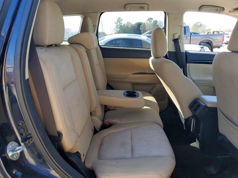 2019 Mitsubishi Outlander es