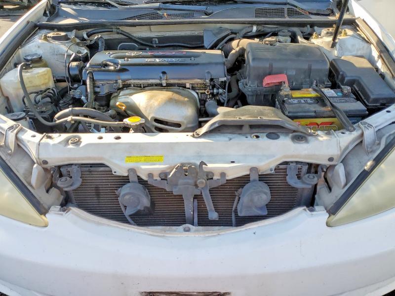 2004 Toyota Camry le