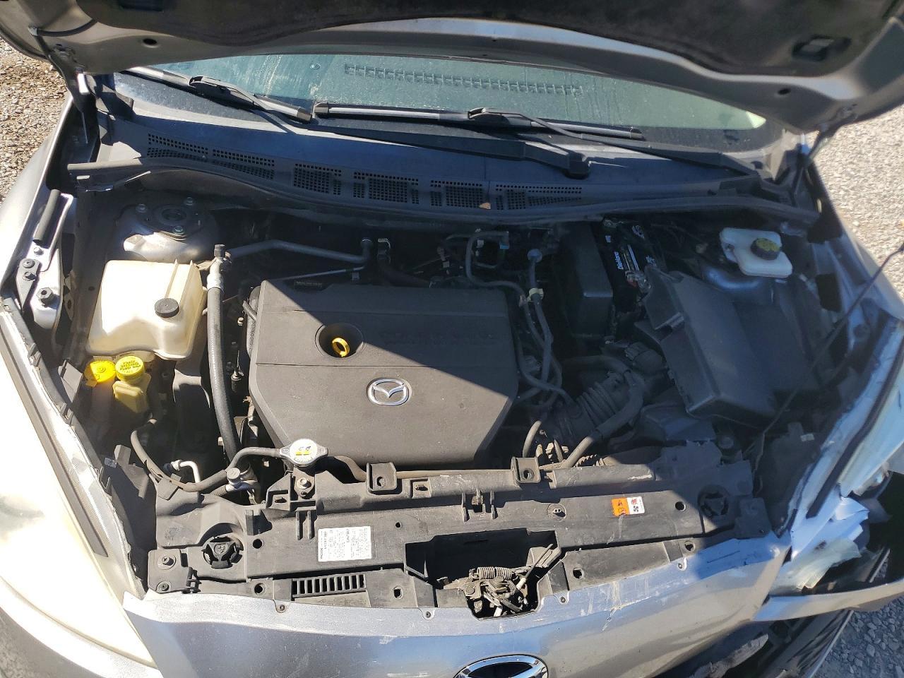 2015 Mazda 5 Sport