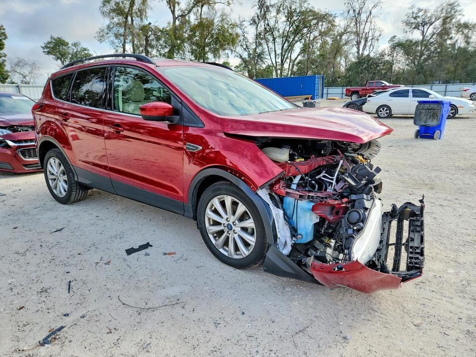 2019 Ford Escape sel