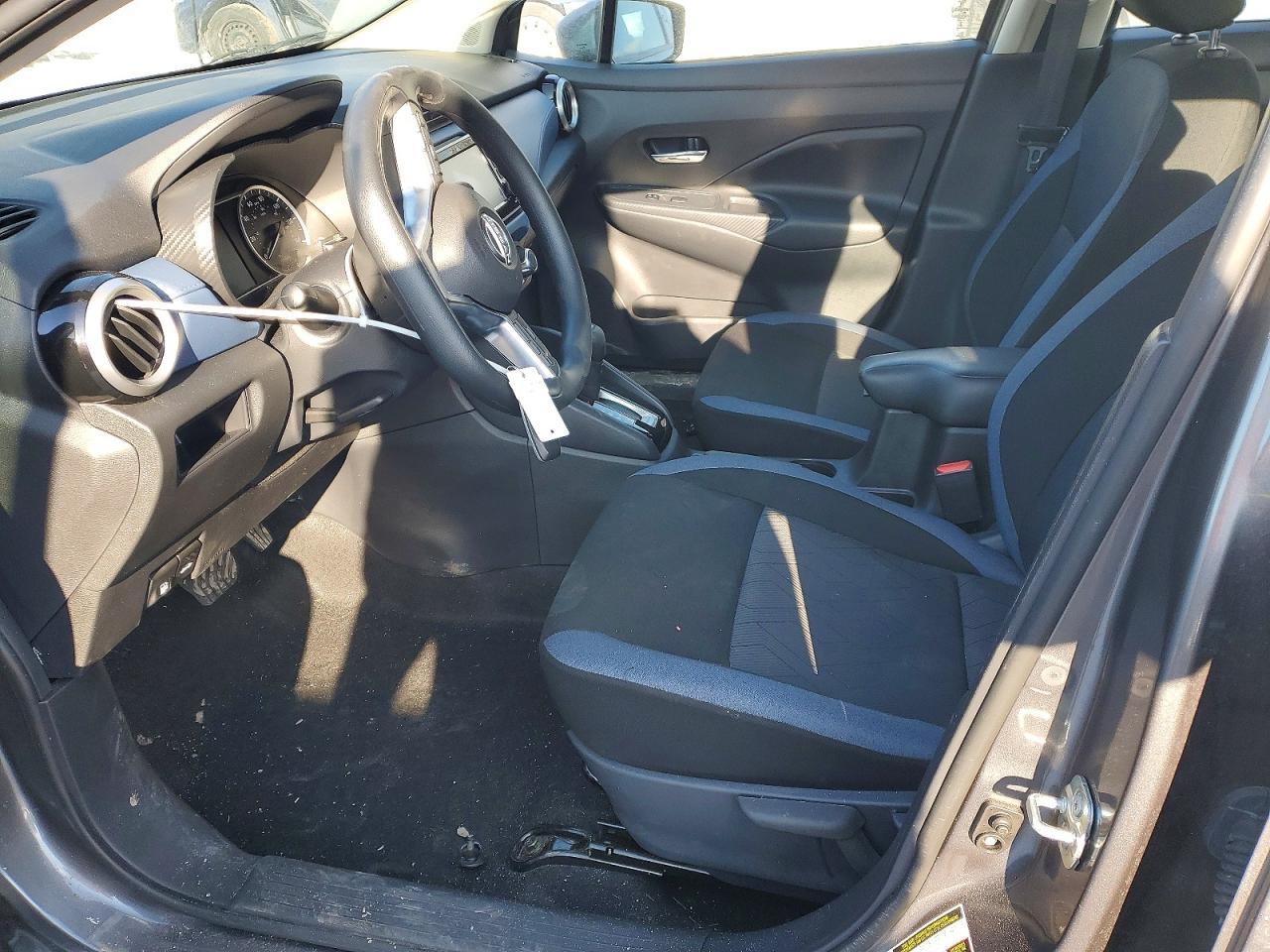 2024 Nissan Versa sv