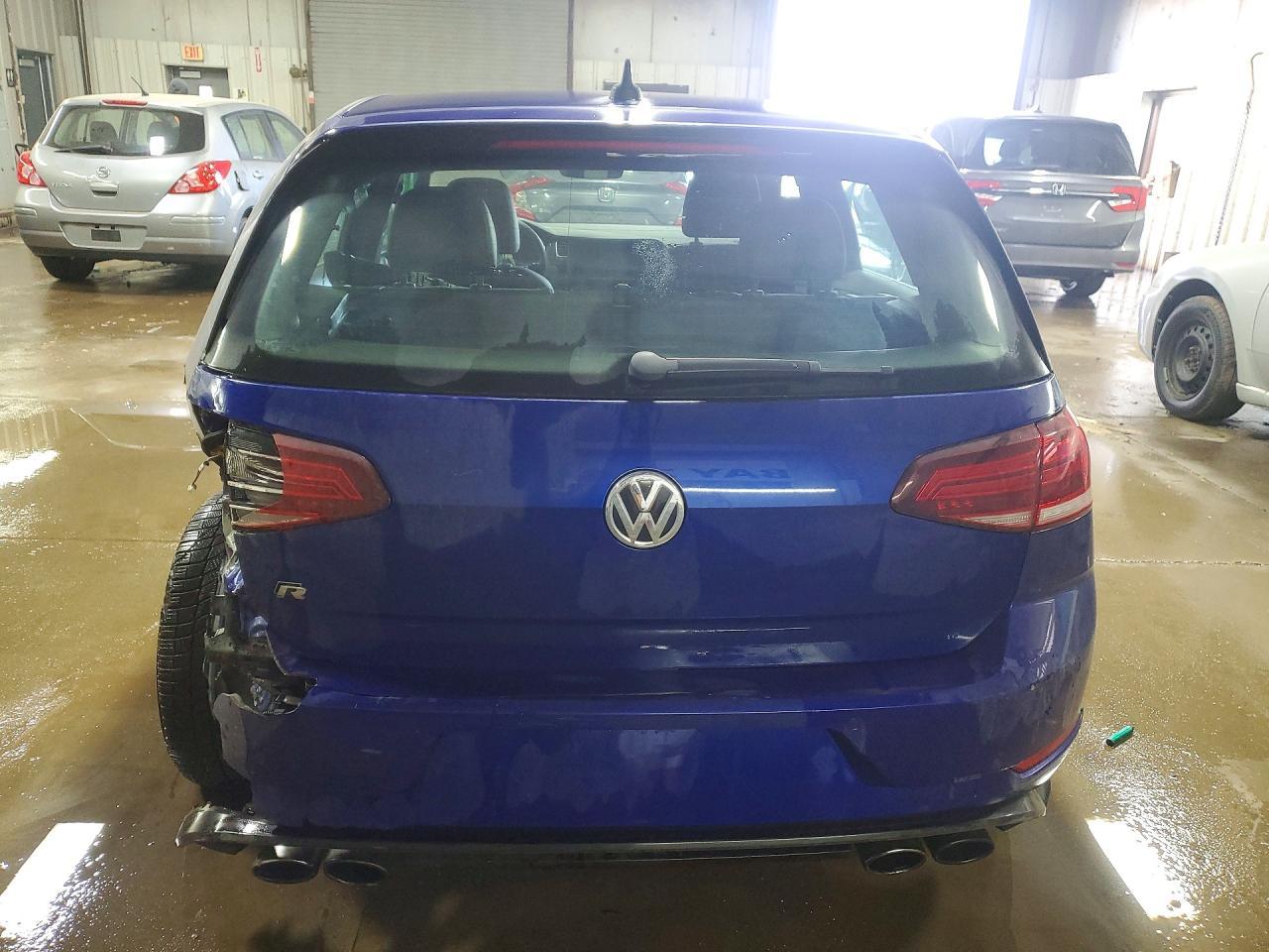 2018 Volkswagen Golf r