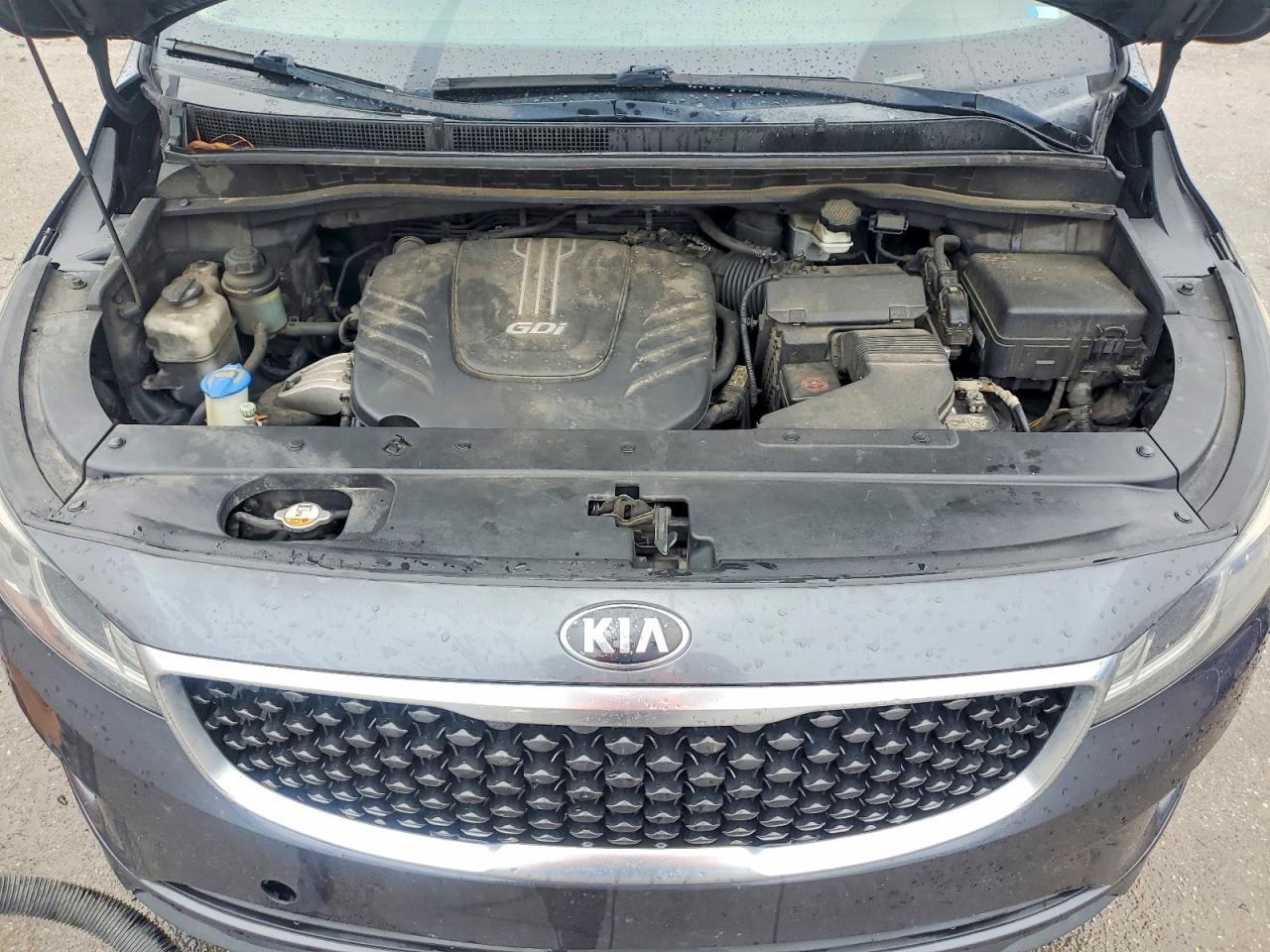 2016 KIA Sedona lx