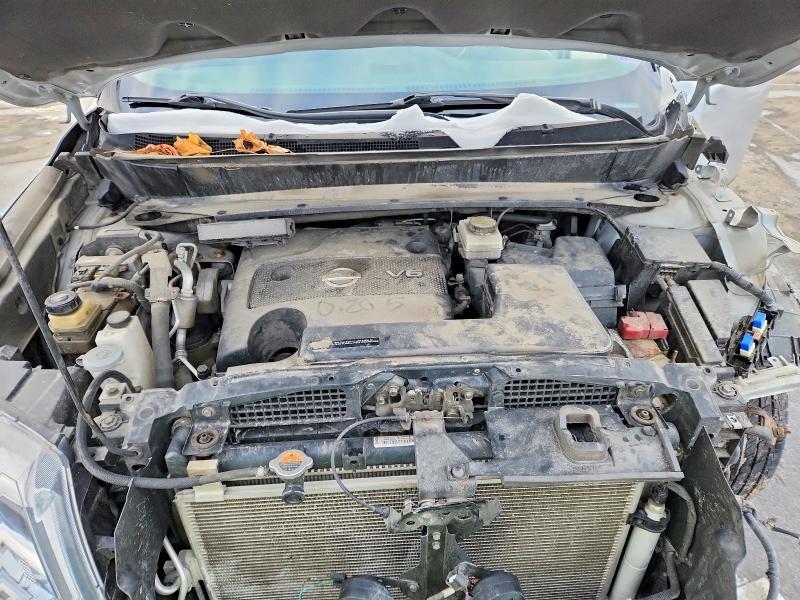 2016 Nissan Pathfinder s