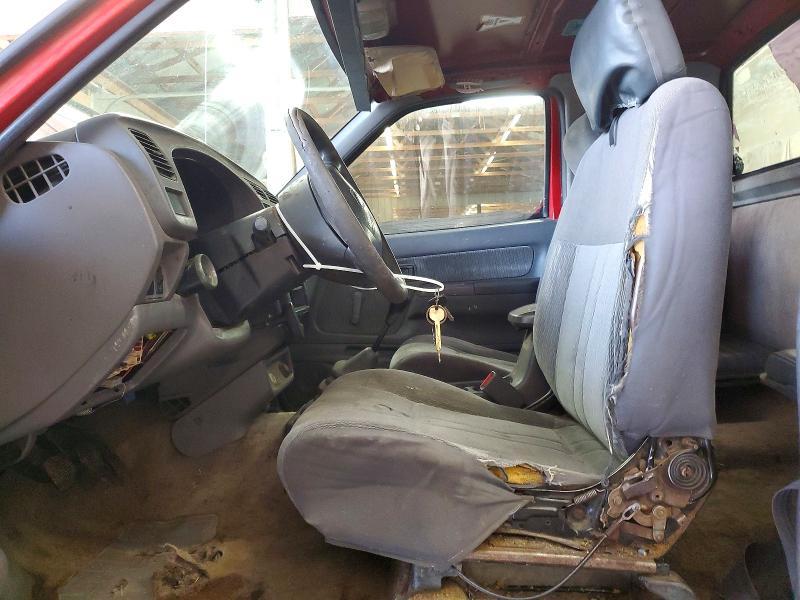1998 Nissan Frontier XE