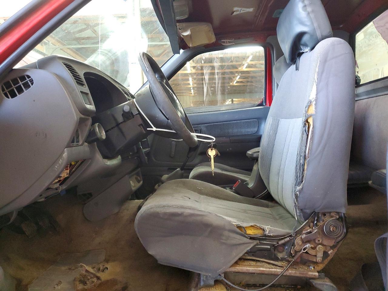 1998 Nissan Frontier XE