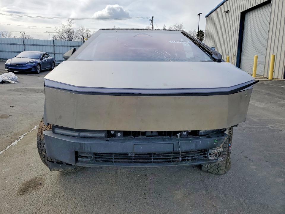 2024 Tesla Cybertruck