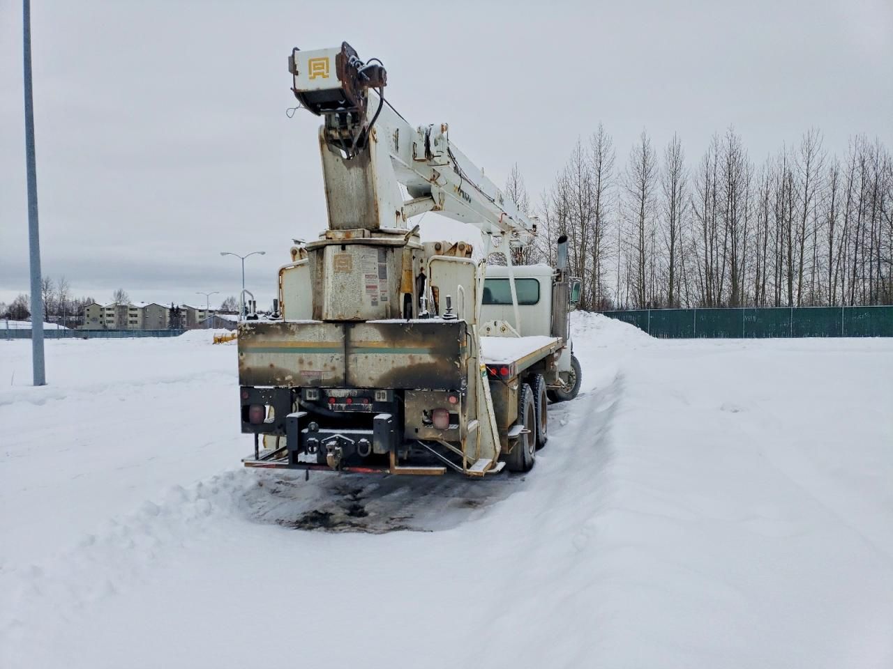 2008 Peterbilt Tractor 2008 Peterbilt 340 Crane Truck