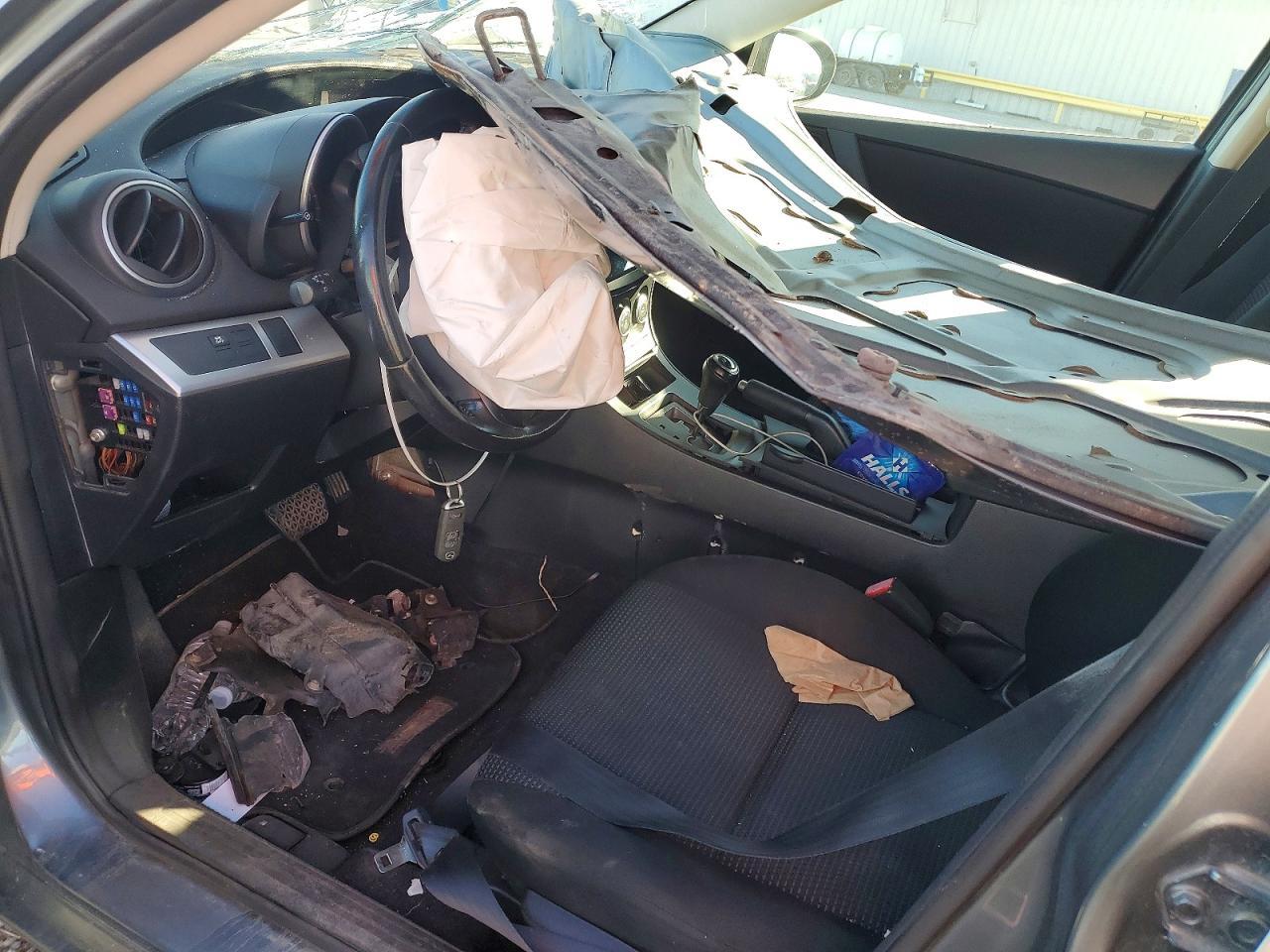 2013 Mazda 3 I