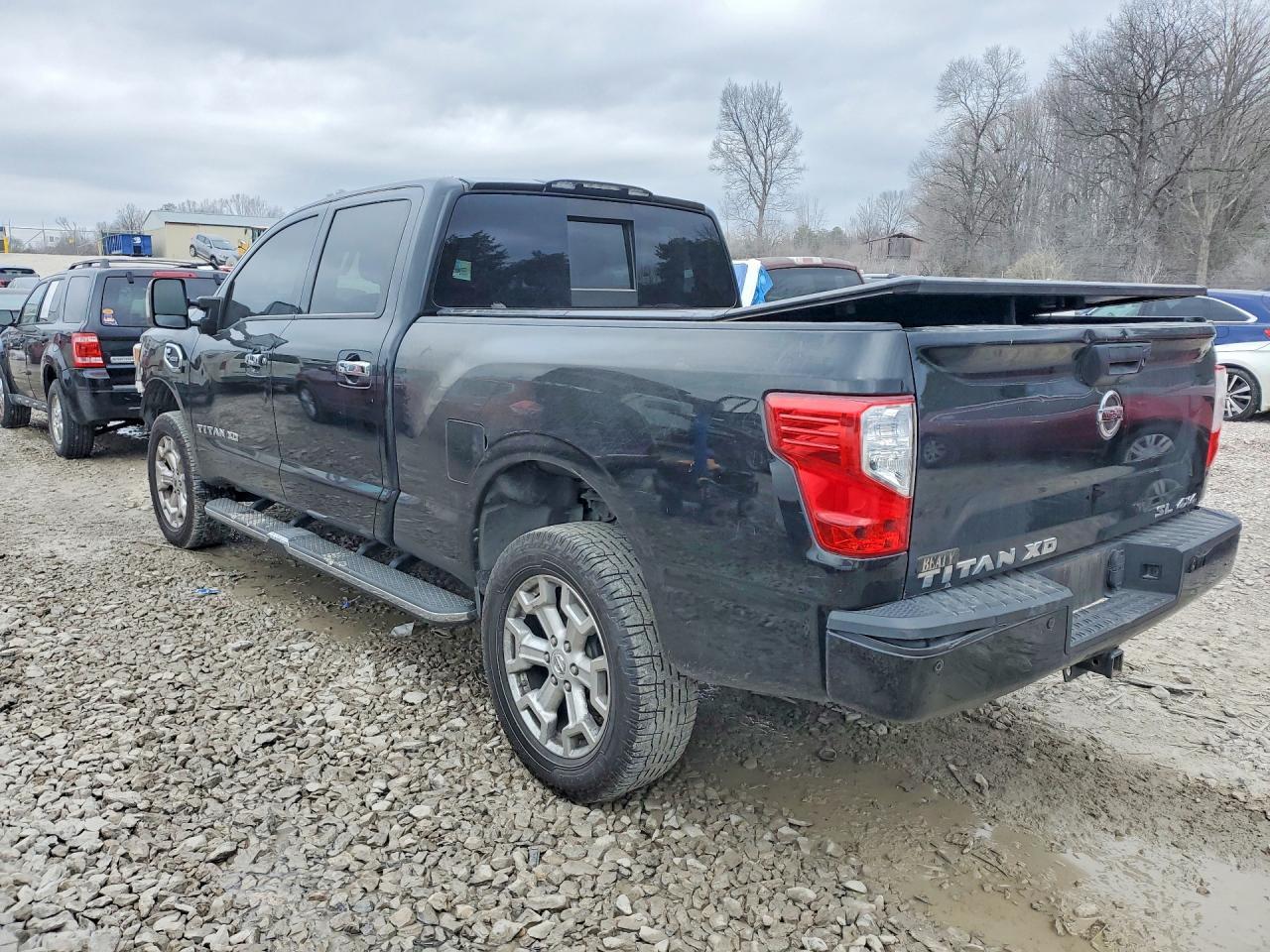 2016 Nissan Titan XD SL
