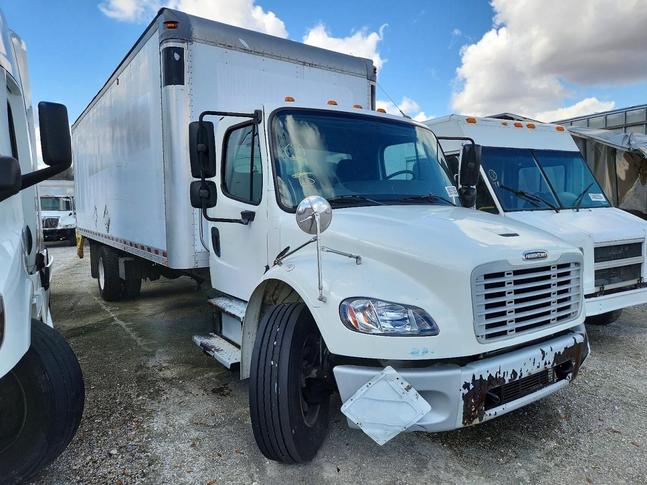 2015 Freightliner Business Class M2 BOX Truck