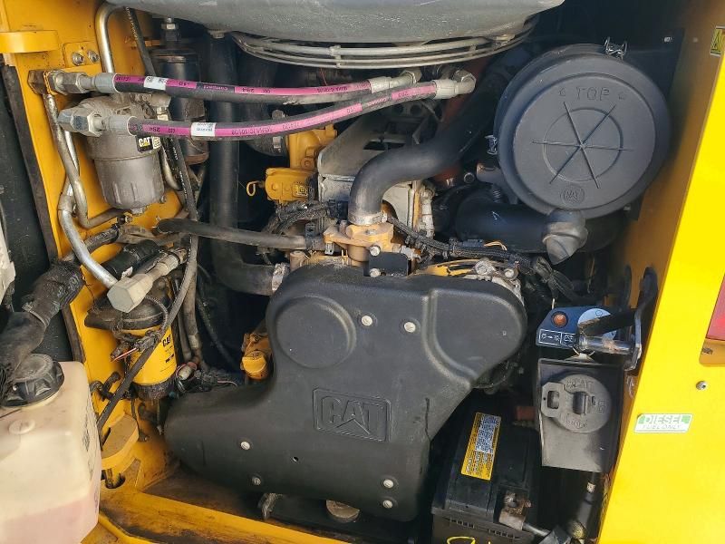 2021 Caterillar 2021 Caterpillar 272D3 Skid Steer Loader