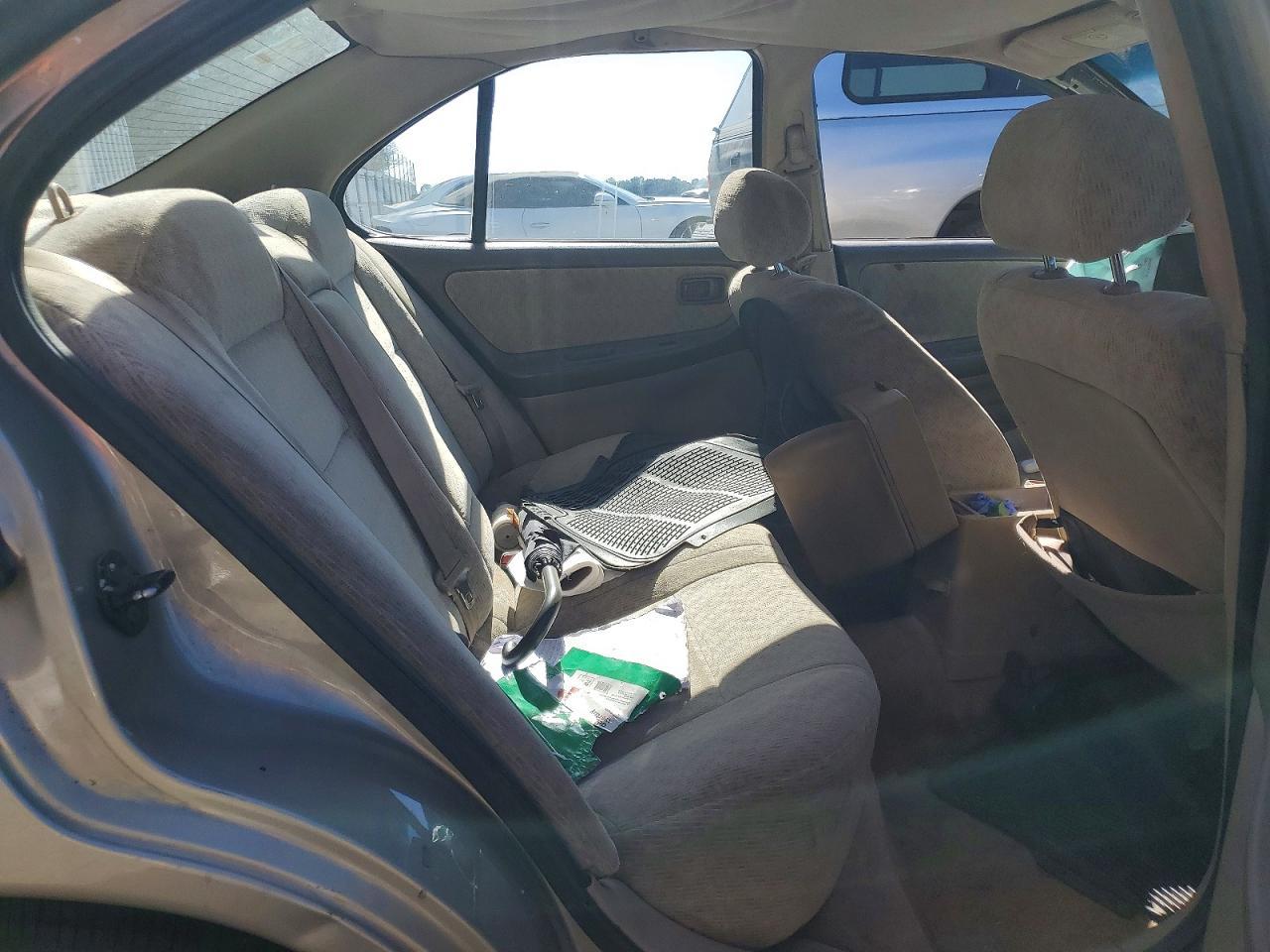 2001 Nissan Altima xe