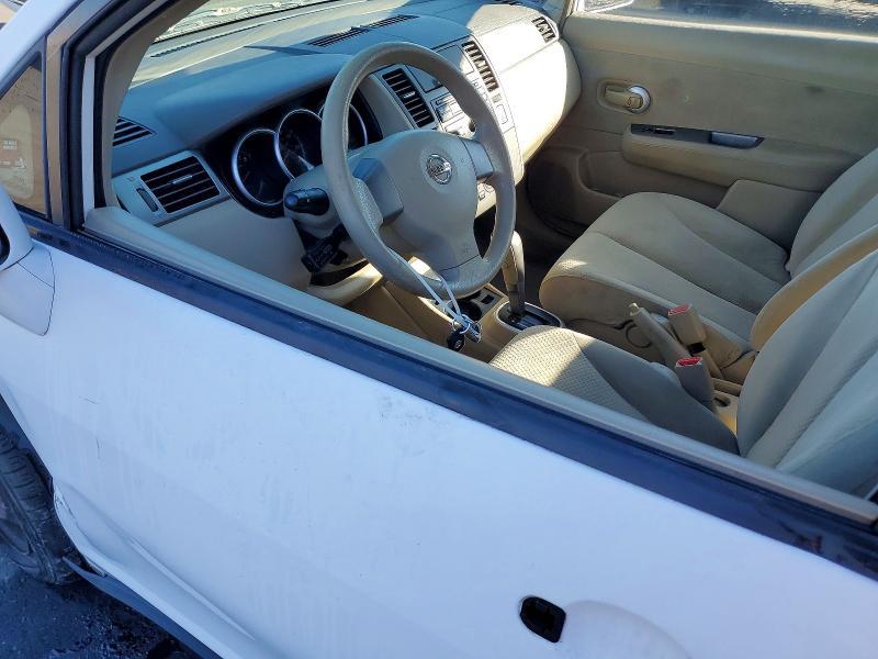 2011 Nissan Versa 1.8 s