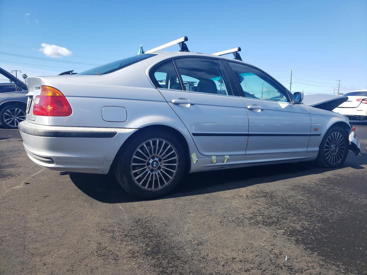 2001 BMW 330 i